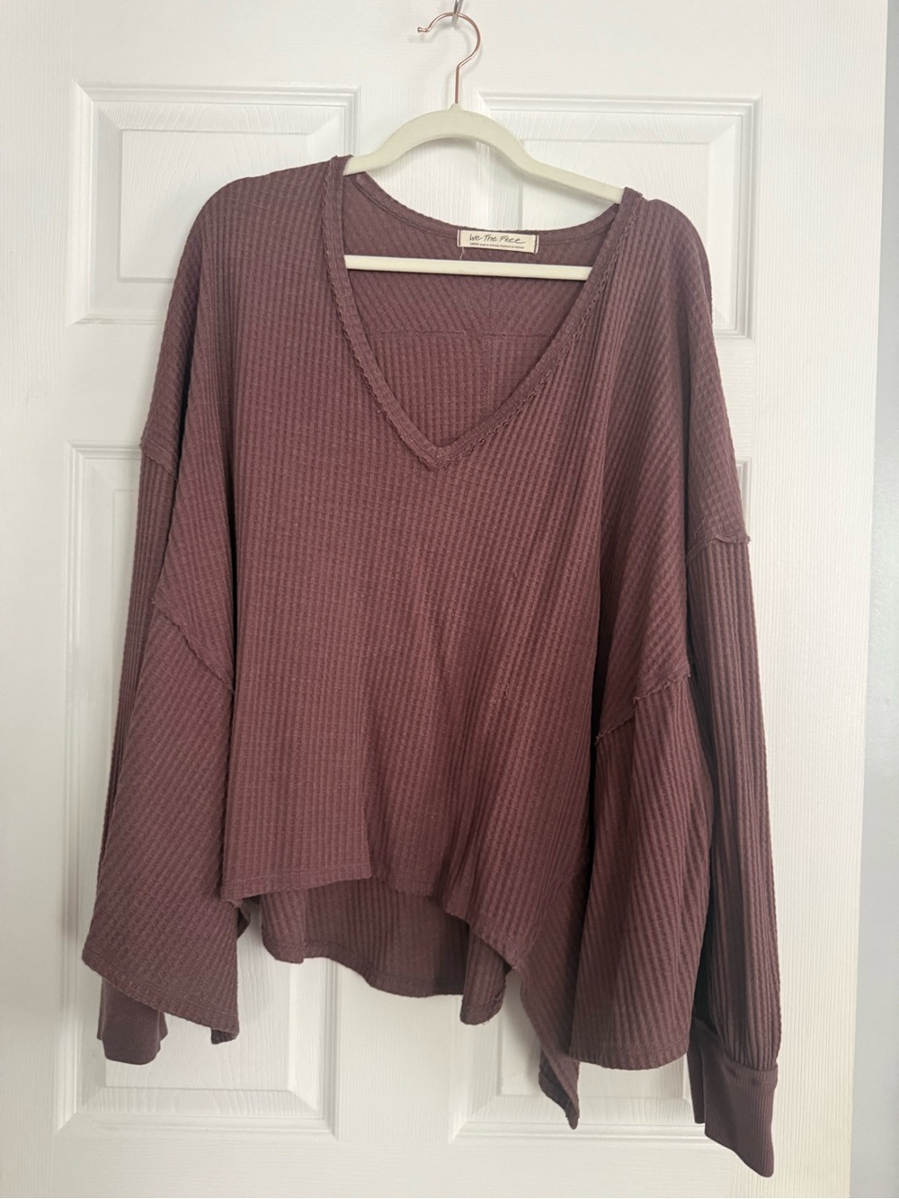 Free People Oversized Waffle Knit V-Neck Long Sleeve Top Mauve